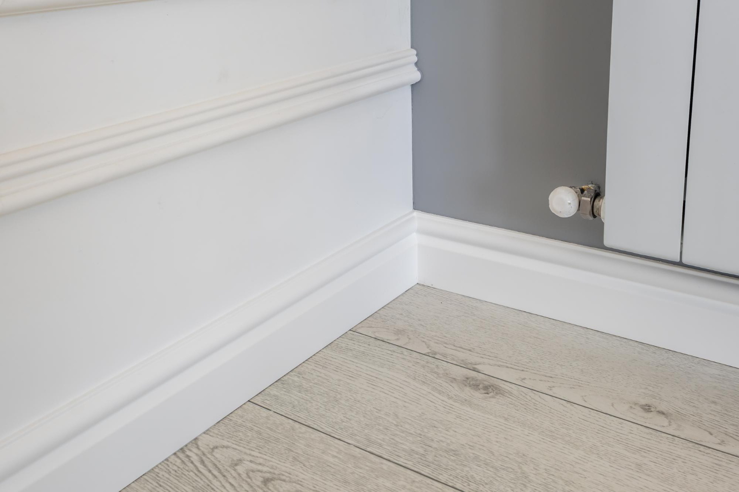 Why Wall Frames Develop Squeaks and Creaks
