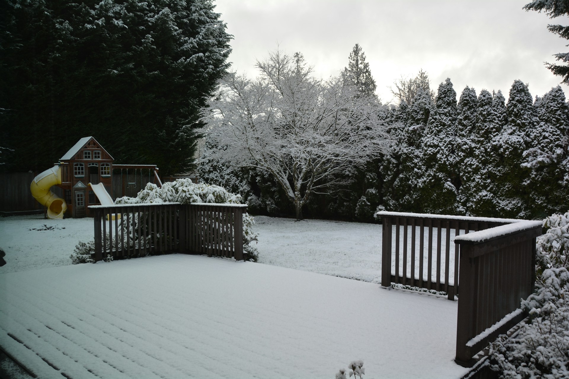 Building a Weather-Resistant Deck for Ottawa Winters
